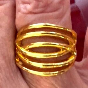 🔱WIDE BAND CRISSCROSS CAGE RING🔱